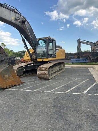 2021 DEERE 350G LC