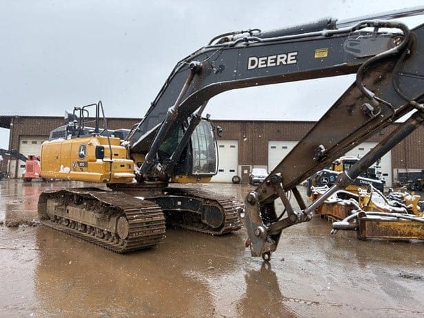 2023 DEERE 350 P-TIER