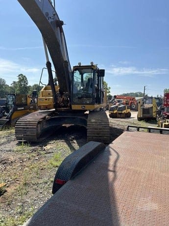 2023 DEERE 350 P-TIER