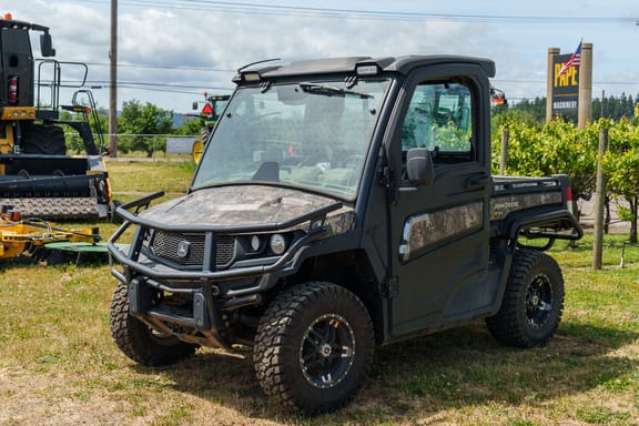 2023 John Deere 835R