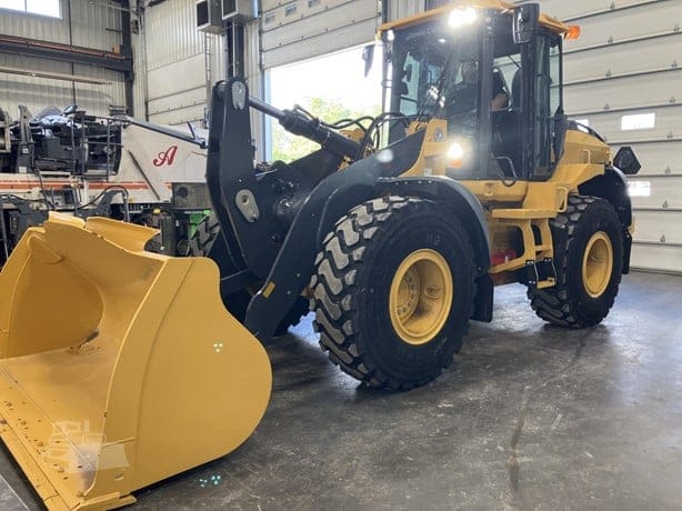 2025 DEERE 544 P-TIER