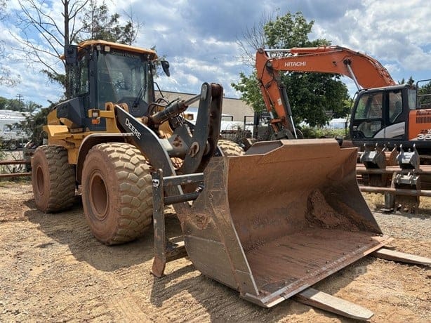 2023 DEERE 624 P-TIER