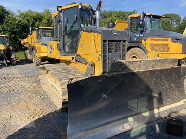 2023 DEERE 700L LGP