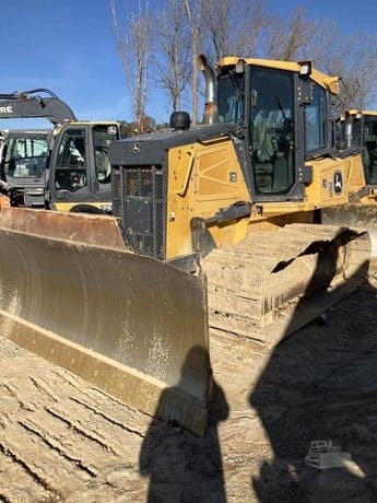 2022 DEERE 700L LGP