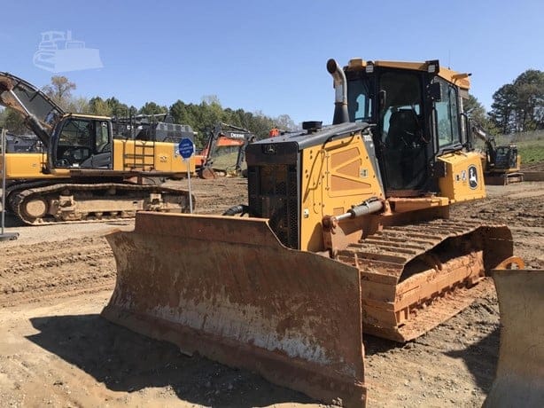 2021 DEERE 700L LGP