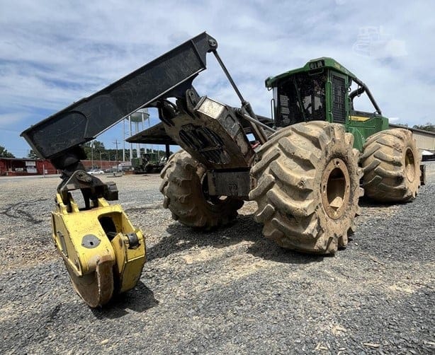 2020 DEERE 748L