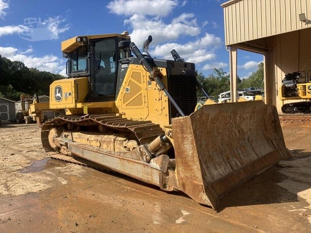 2023 DEERE 850L WLT