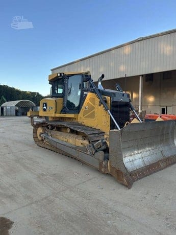 2023 DEERE 850L WLT