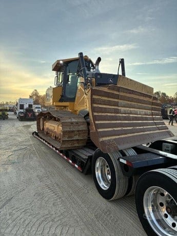 2023 DEERE 850L WLT