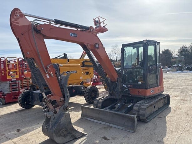 2023 HITACHI ZX60USB-5