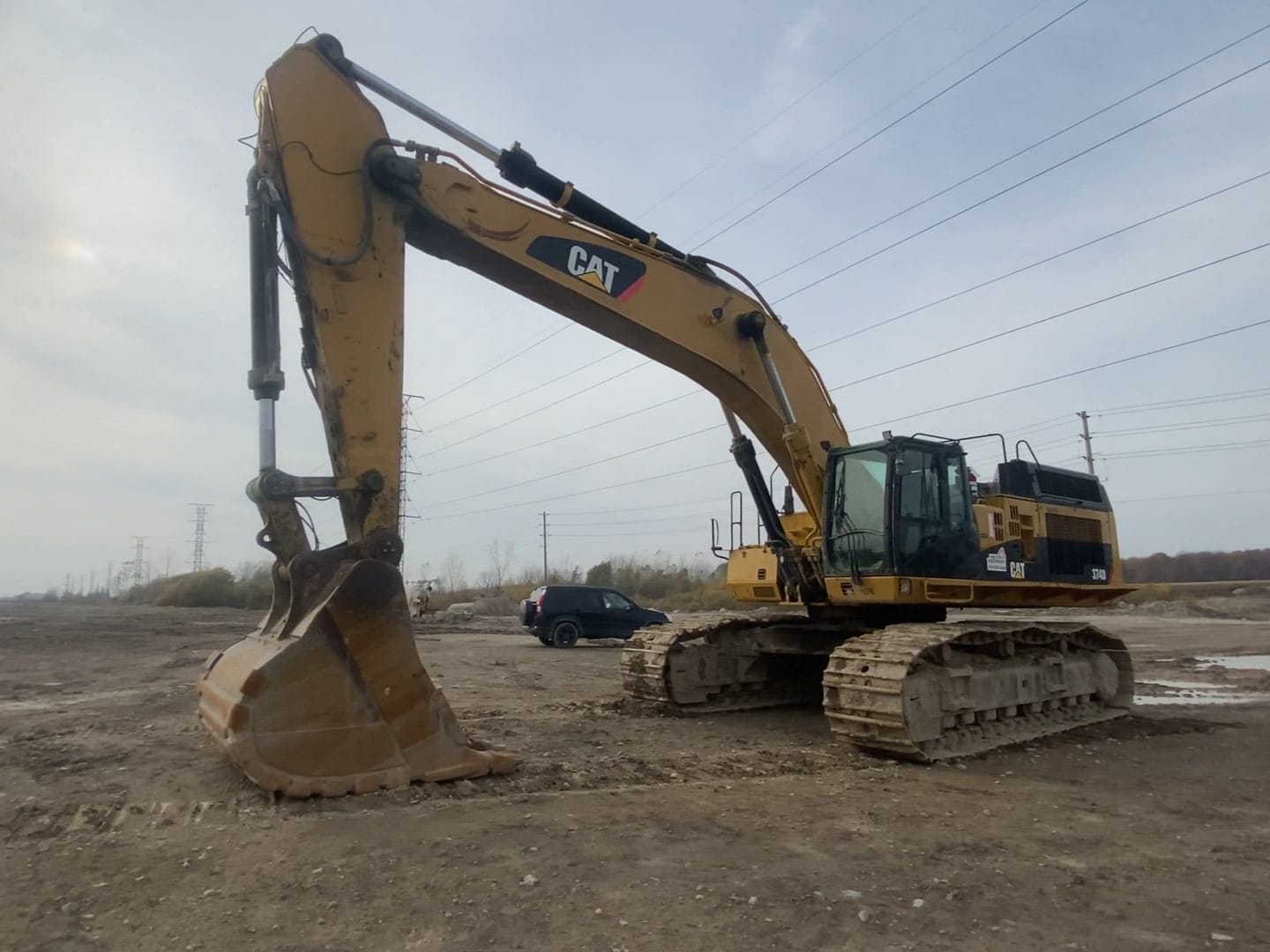 2011 CATERPILLAR 374DL