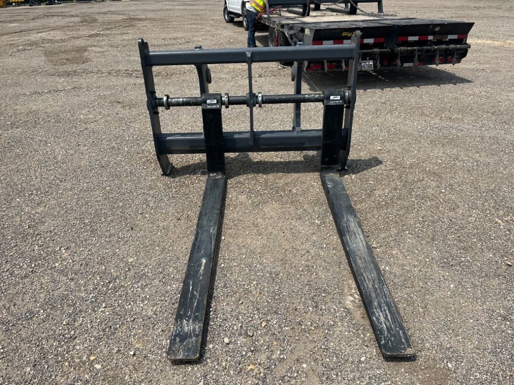 2024 Strickland Mfg 544FORKS72 Loader - 4WD Fork