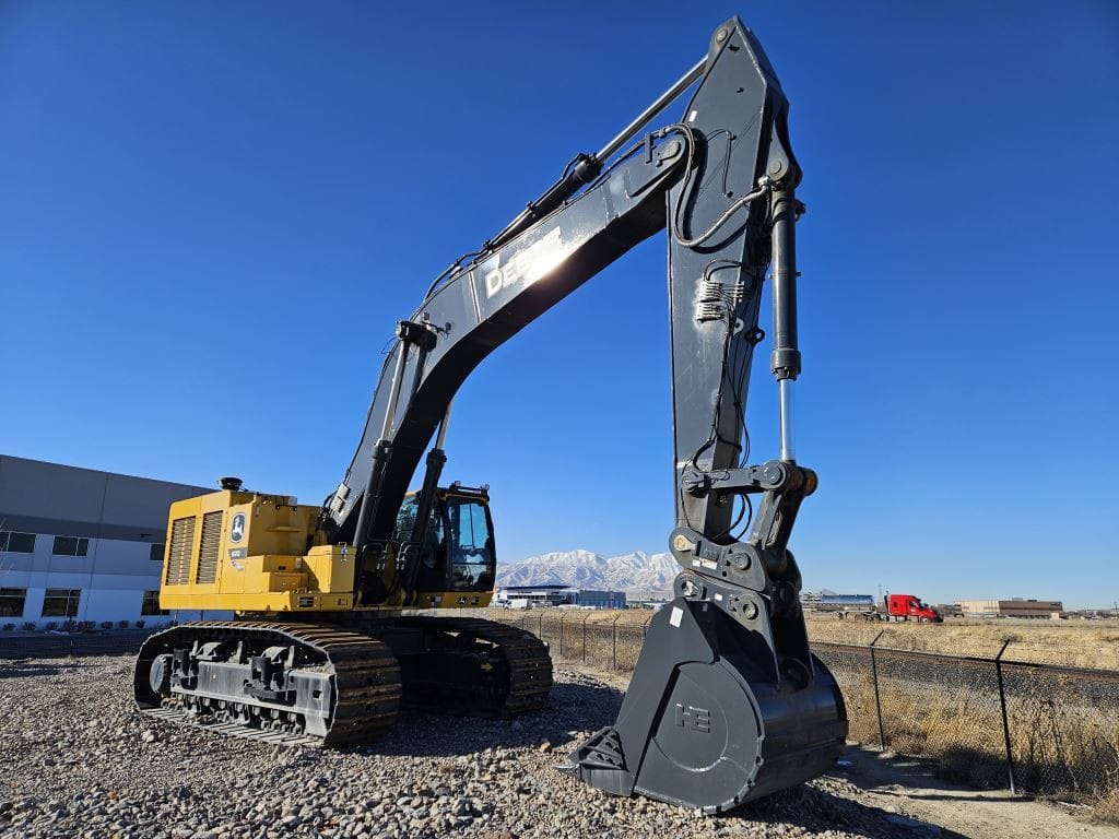 2023 John Deere 670P Excavator