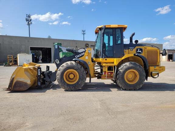 2021 JOHN DEERE 544P