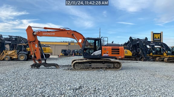 2022 HITACHI ZX2106