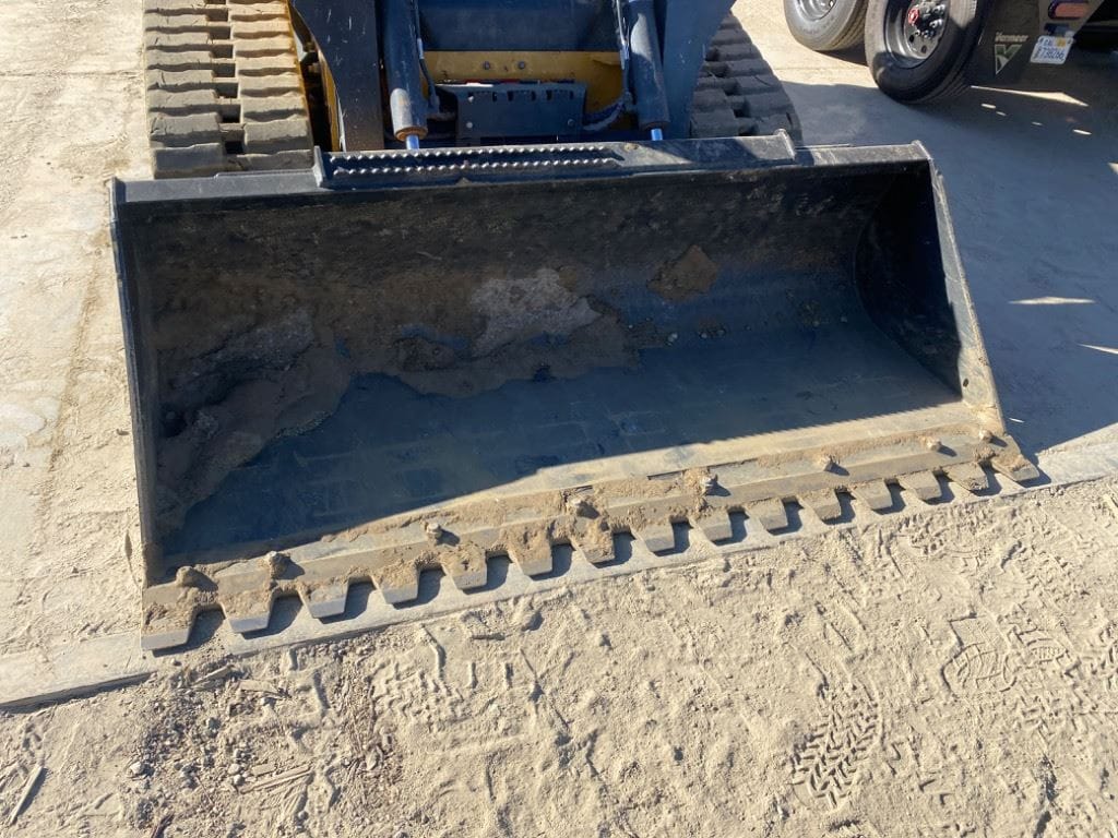 2020 John Deere GH78 Skid Steer Bucket