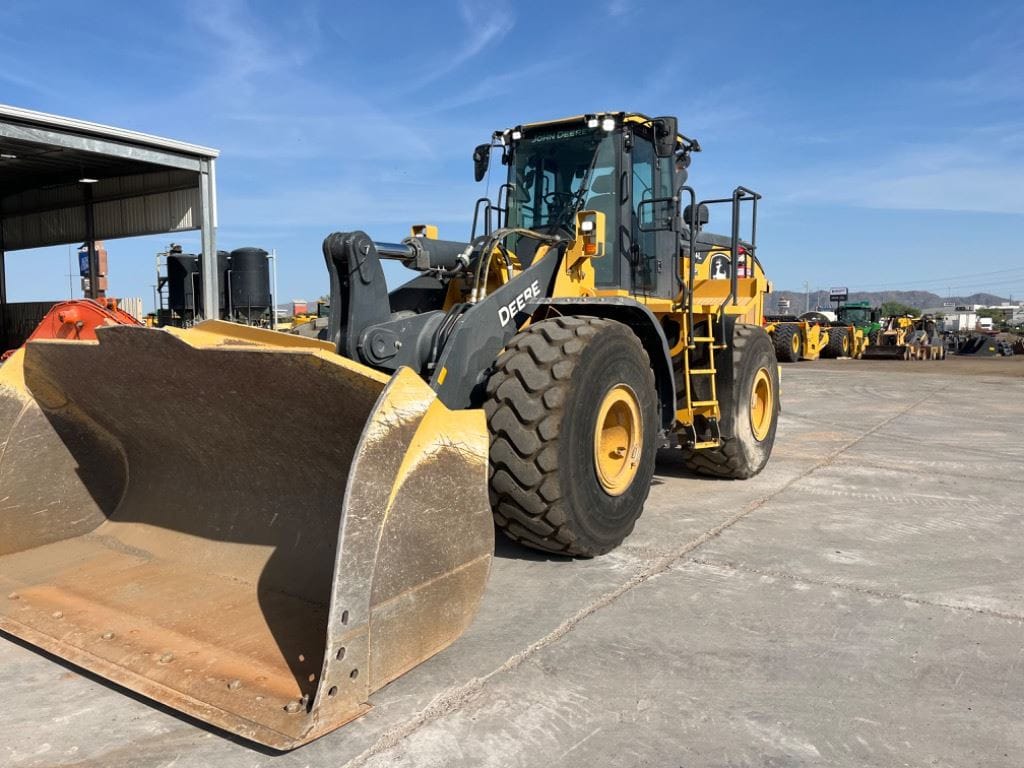 2021 John Deere 744L 4WD Production Class Wheel Loader