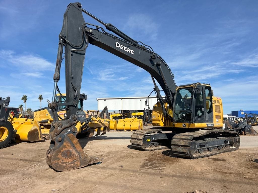 2021 John Deere 245G Excavator
