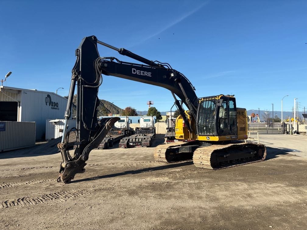 2022 John Deere 245G Excavator