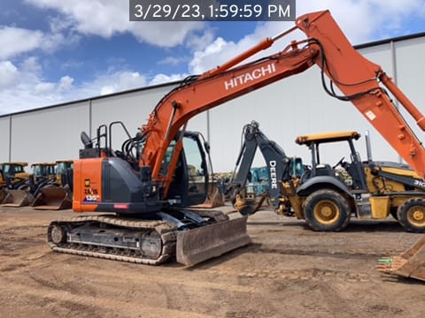 2021 HITACHI ZX1356