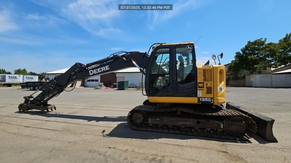 2015 JOHN DEERE 135G