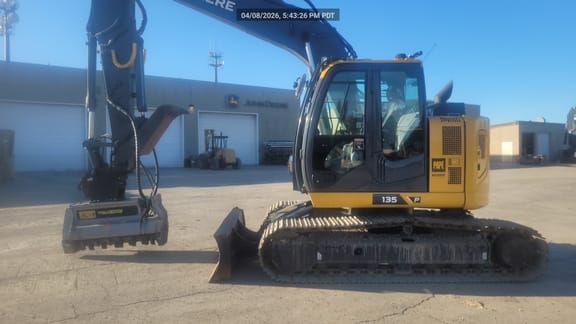 2023 JOHN DEERE 135P