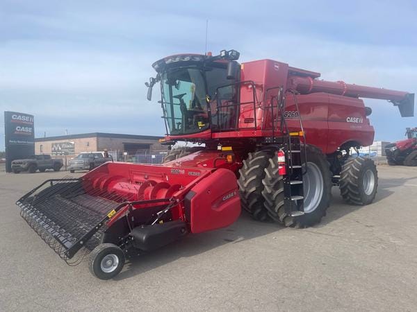 2025 Case IH 8260
