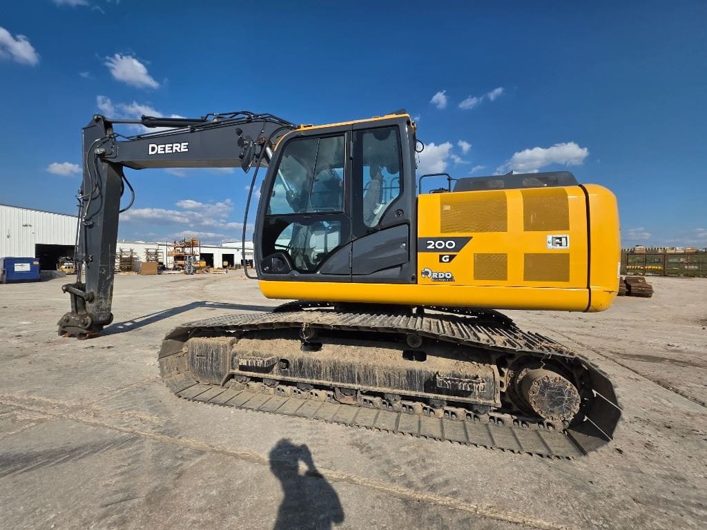 2023 John Deere 200G Excavator
