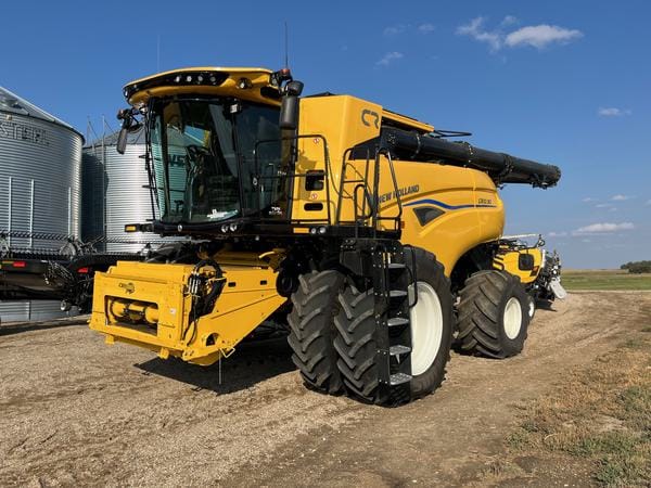 2025 New Holland CR10.90