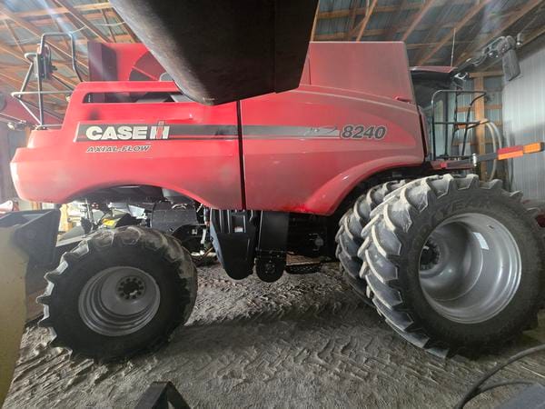 2018 Case IH 8240
