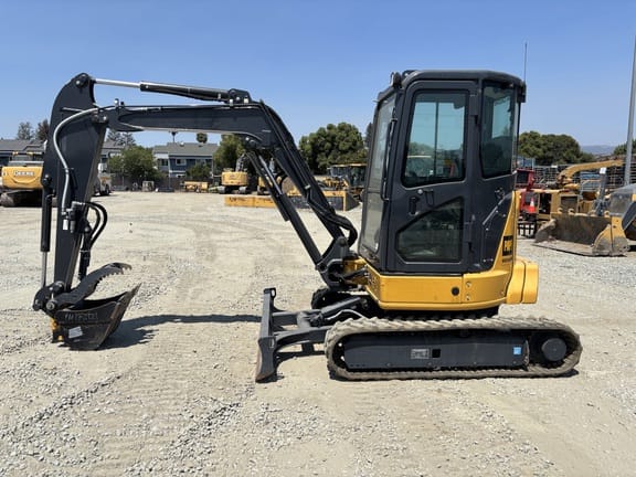 2023 JOHN DEERE 35G