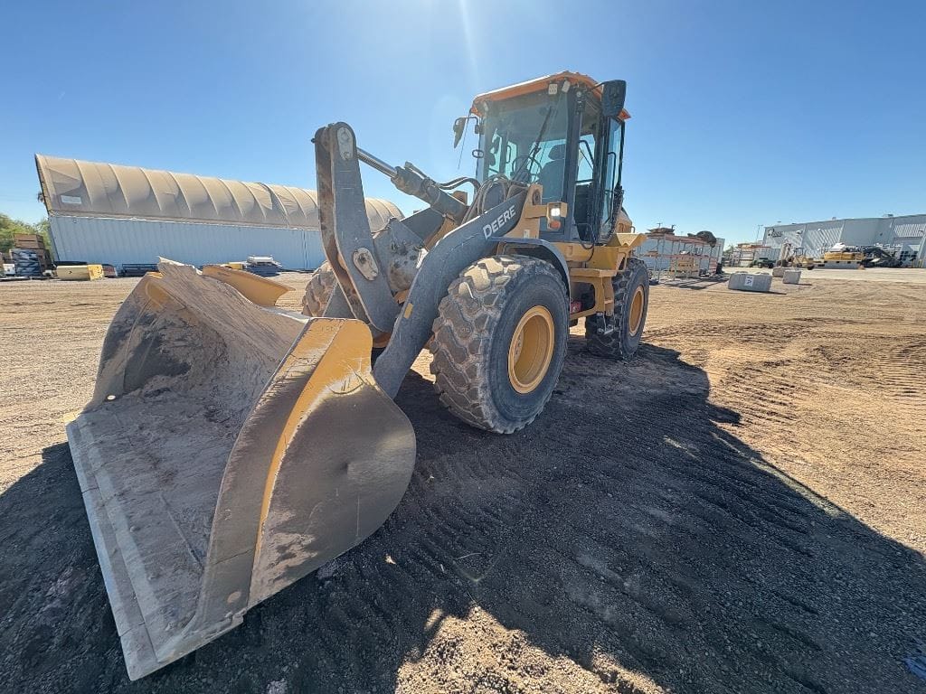 2023 John Deere 544P 4WD Wheel Loader