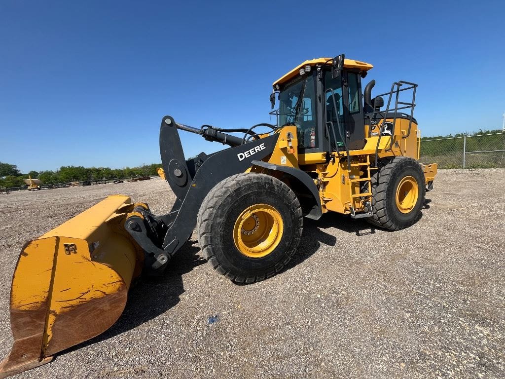 2023 John Deere 724P 4WD Wheel Loader
