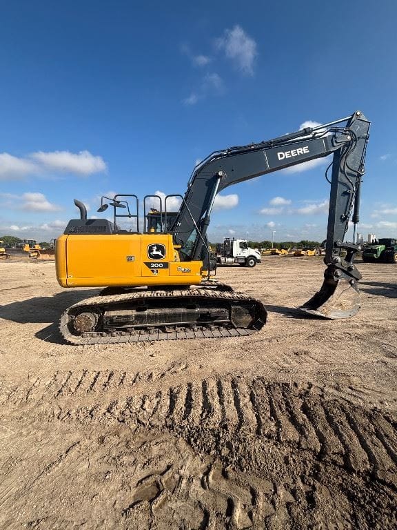 2023 John Deere 200G Excavator