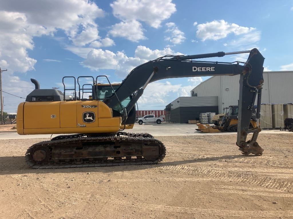 2022 John Deere 210GLC Excavator