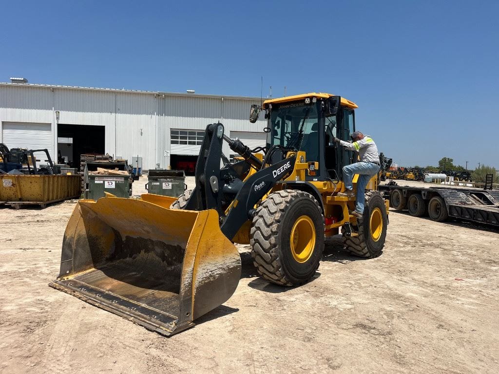 2024 John Deere 524P 4WD Wheel Loader