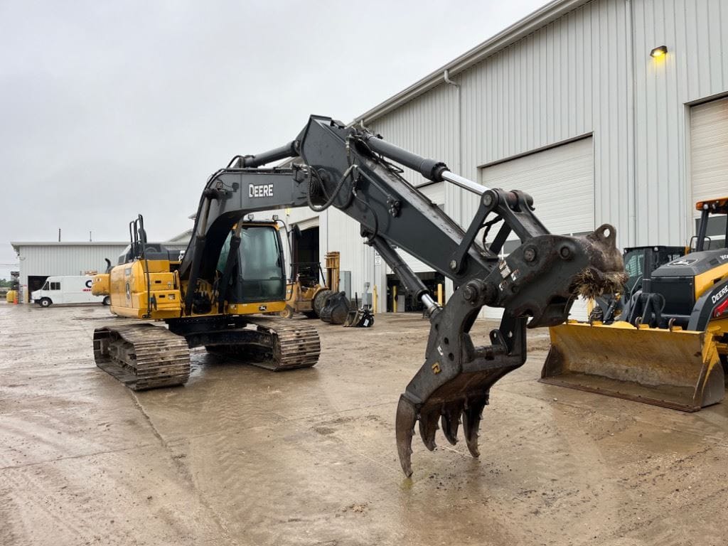 2022 John Deere 210GLC Excavator