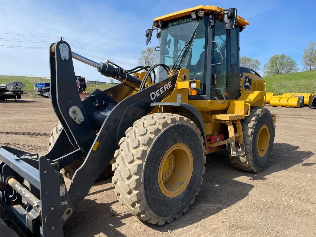 2022 John Deere 544P 4WD Wheel Loader