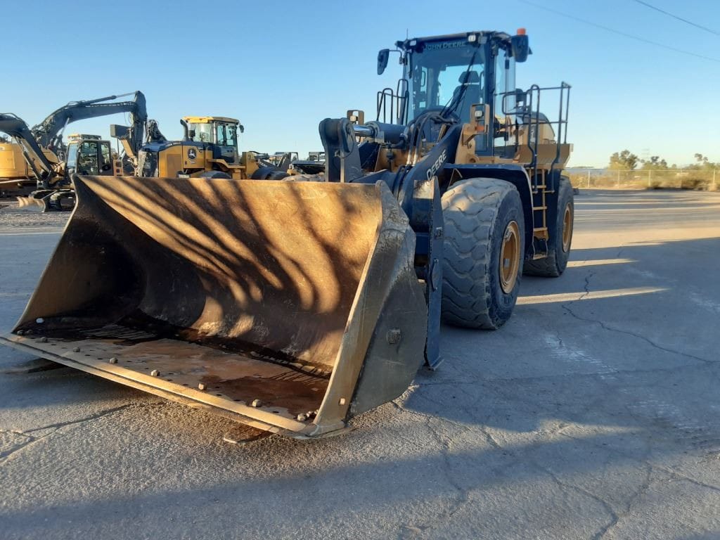 2021 John Deere 744L 4WD Production Class Wheel Loader