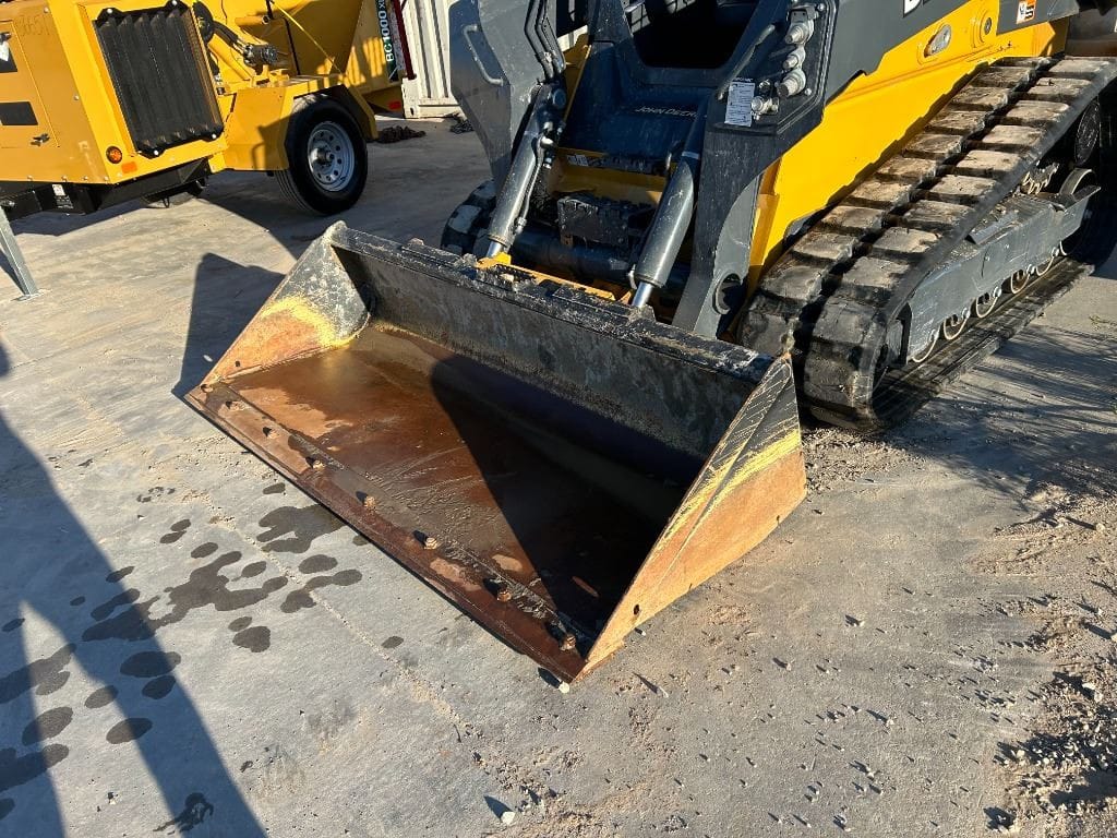 2023 John Deere CE84 Skid Steer Bucket
