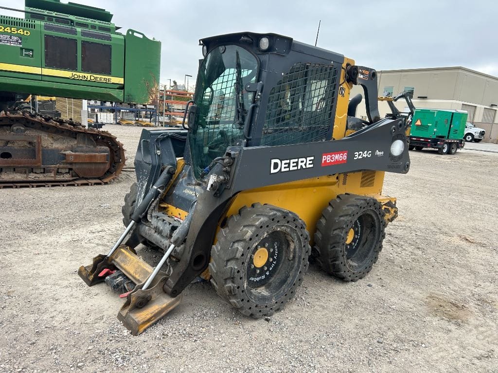 2023 John Deere 324G Skid Steer