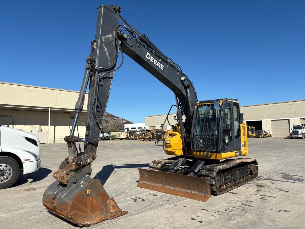 2022 John Deere 135G Excavator