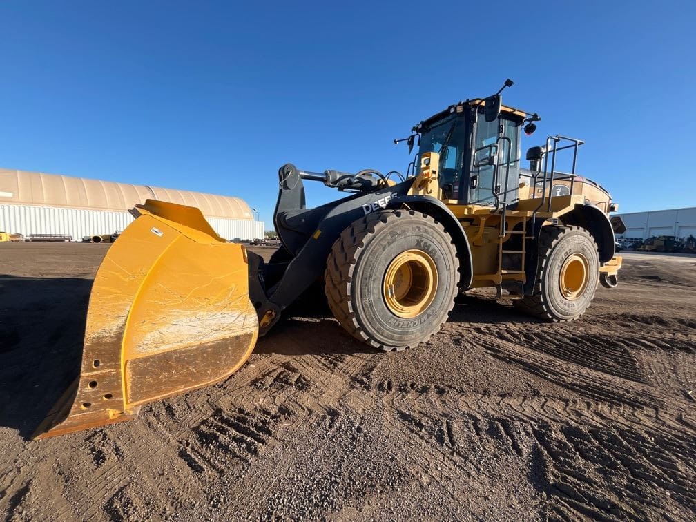 2023 John Deere 744P 4WD Production Class Wheel Loader