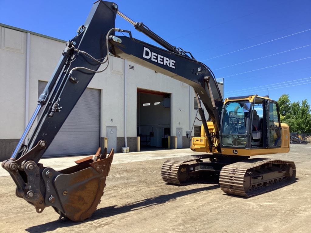 2021 John Deere 200G Excavator