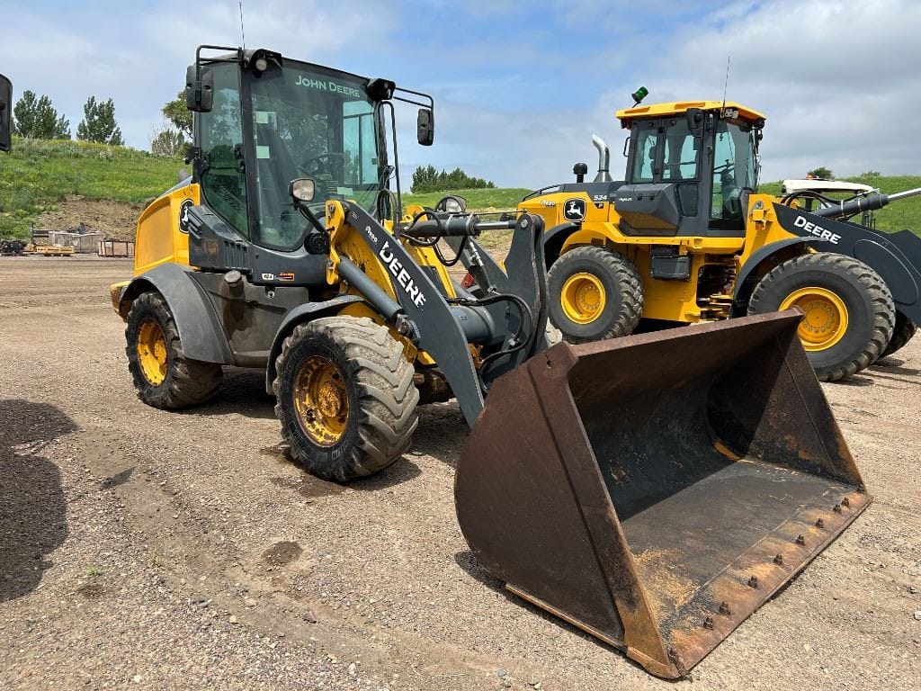 2020 John Deere 324L 4WD Compact Loader