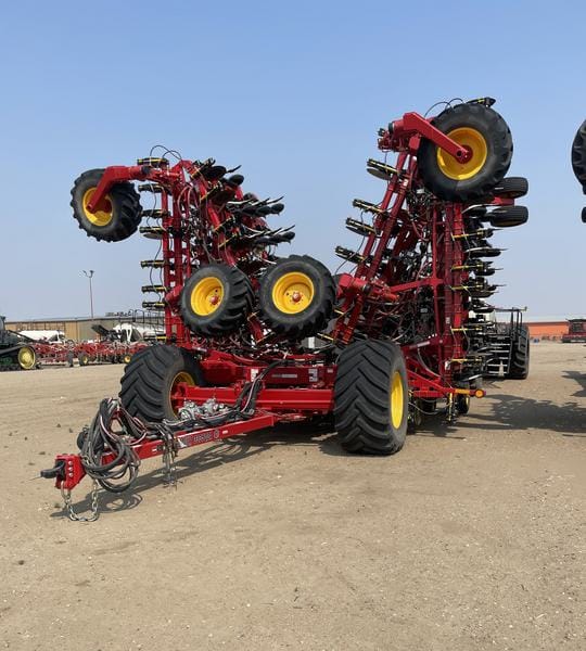 2024 Bourgault 3335-76