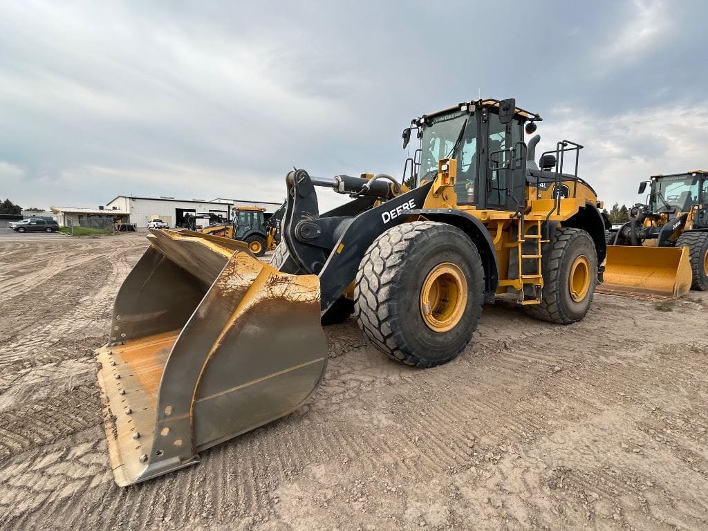 2022 John Deere 824L 4WD Production Class Wheel Loader