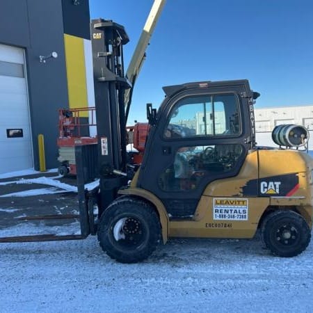2017 CAT GP50CN1