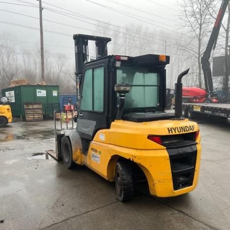 2019 HYUNDAI 45D-9