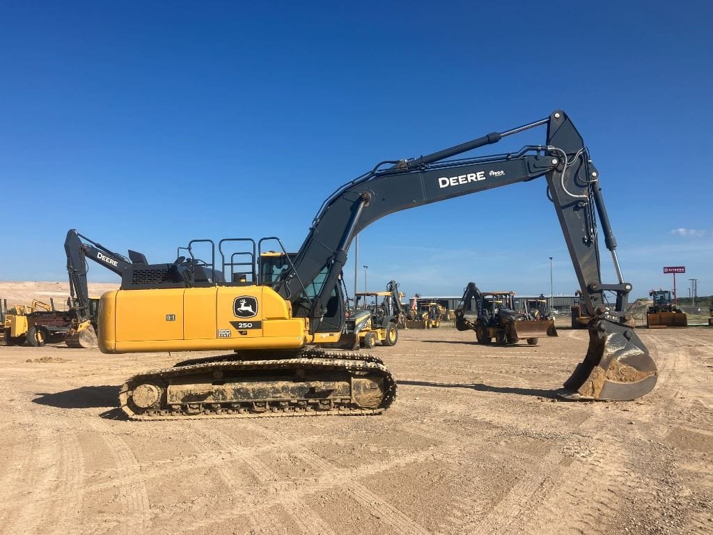 2023 John Deere 250P Excavator